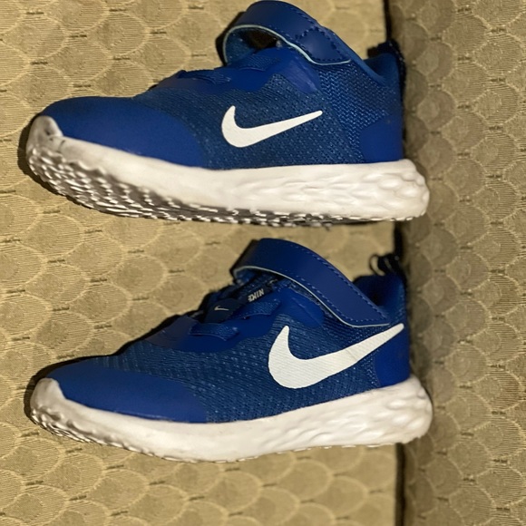 Nike Blue size 7c Velcro - Picture 4 of 5